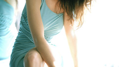 Brunettes woman anne hathaway