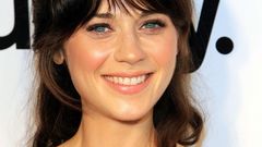 Brunettes woman blue eyes