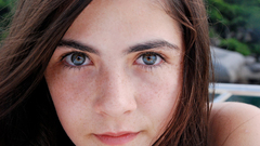 Brunettes woman blue eyes