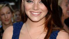 Brunettes woman blue eyes