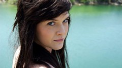 Brunettes woman blue eyes