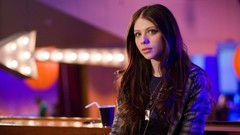 Brunettes woman blue eyes