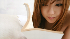 Brunettes woman brown eyes