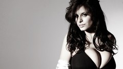 Brunettes woman cleavage models