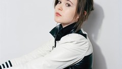 Brunettes woman ellen page