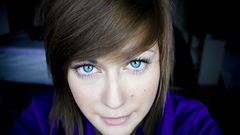 Brunettes woman eyes blue