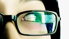 Brunettes woman eyes glass