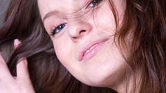 Brunettes woman faces