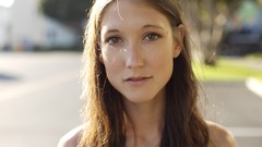 Brunettes woman green eyes