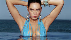 Brunettes woman Kelly Brook