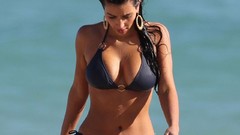 Brunettes woman kim kardashian
