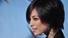 Brunettes woman Kristin Kreuk