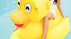 Brunettes woman mila kunis