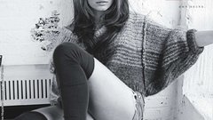 Brunettes woman mila kunis