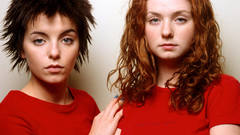 Brunettes woman redheads short