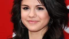 Brunettes woman Selena Gomez