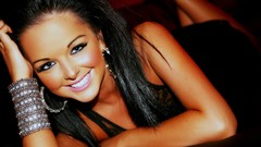Brunettes woman smiling Skyla