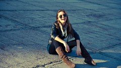 Brunettes woman sunglasses