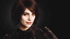 Brunettes woman twilight short