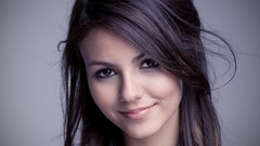 Brunettes woman victoria justice