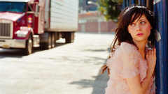 Brunettes woman zooey deschanel