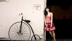 Brunettes zooey deschanel