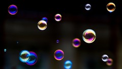 Bubbles iridescence