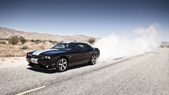 Burnout Dodge Challenger SRT8