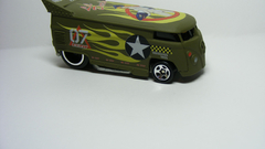 Bus bomber high Resolution