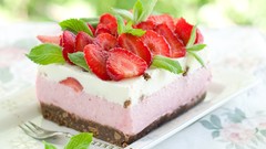 Cakes desserts straws