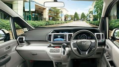 Car interiors honda stepwgn