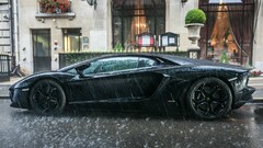 Car Lamborghini Lamborghini-Aventador vehicle urban rain