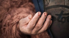 Carpet brown fingernails iran