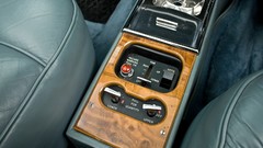 Cars Aston Martin retro