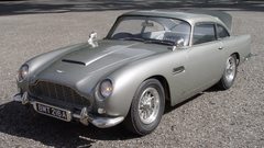 Cars Aston Martin side