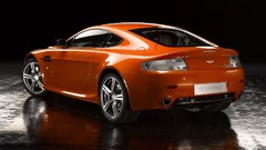Cars aston martin v8 vantage
