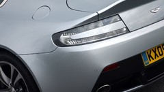 Cars Aston Martin Vantage v12 Aston Martin V12 Vantage