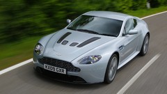 Cars Aston Martin Vantage v12 Aston Martin V12 Vantage