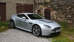 Cars Aston Martin Vantage v12 Aston Martin V12 Vantage