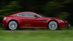 Cars Aston Martin Vantage v12 Aston Martin V12 Vantage