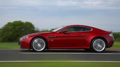 Cars Aston Martin Vantage v12 Aston Martin V12 Vantage