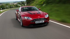 Cars Aston Martin Vantage v12 Aston Martin V12 Vantage