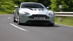 Cars Aston Martin Vantage v12 Aston Martin V12 Vantage