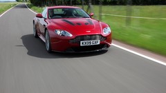 Cars Aston Martin Vantage v12 Aston Martin V12 Vantage