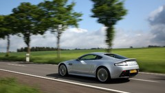Cars Aston Martin Vantage v12 Aston Martin V12 Vantage