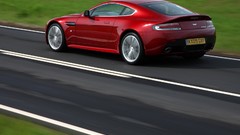Cars Aston Martin Vantage v12 Aston Martin V12 Vantage