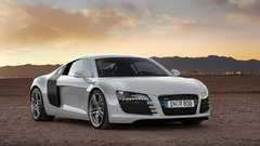 Cars audi r8 white