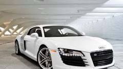 Cars audi r8 white