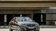Cars automobile 2014 Mercedes-Benz E-Class