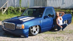 Cars beach girls blue cars